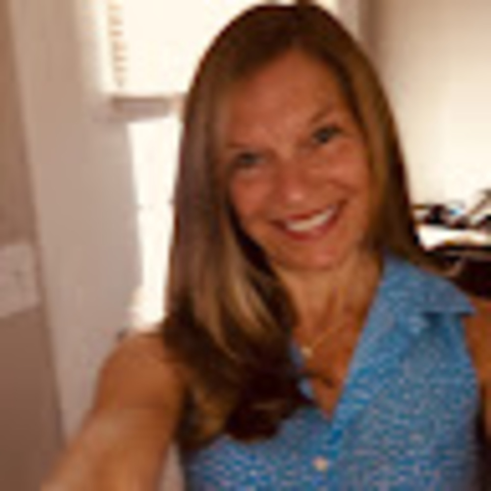 Meet your Posher, Caroline